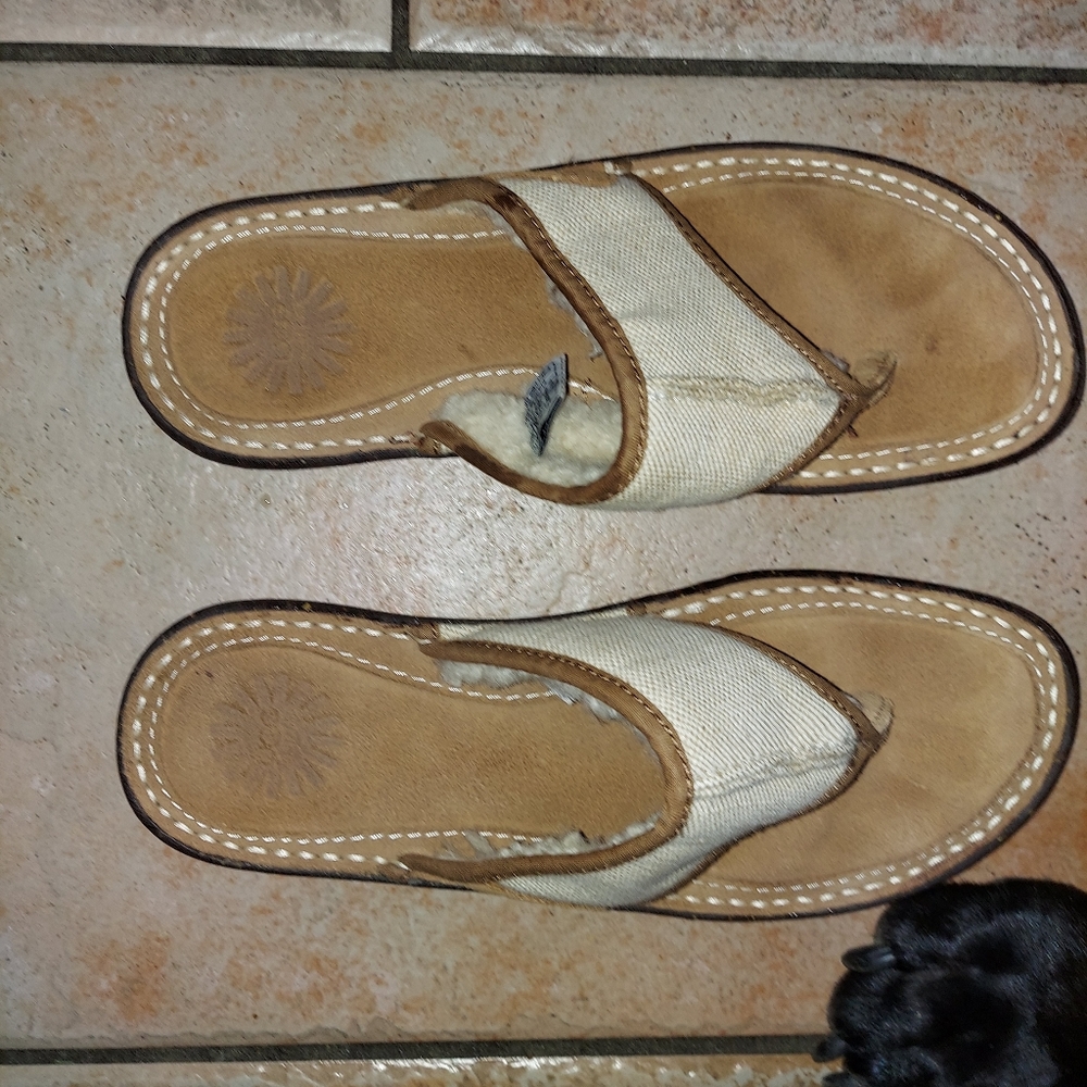 Genuine UGG sandals size 8 us womans